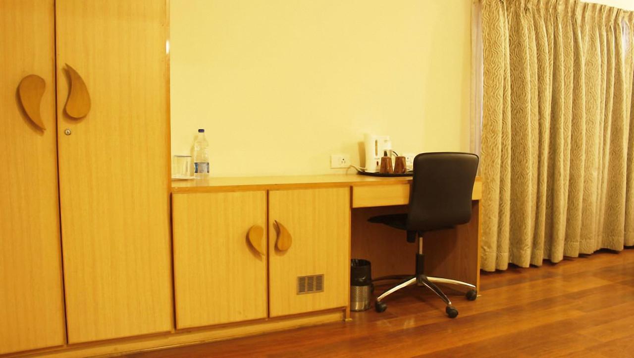 Classic Luxury Service Apartments Visakhapatnam Exterior photo
